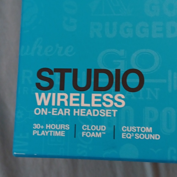 💥Ear Headset 30+has playtime - Picture 4 of 4
